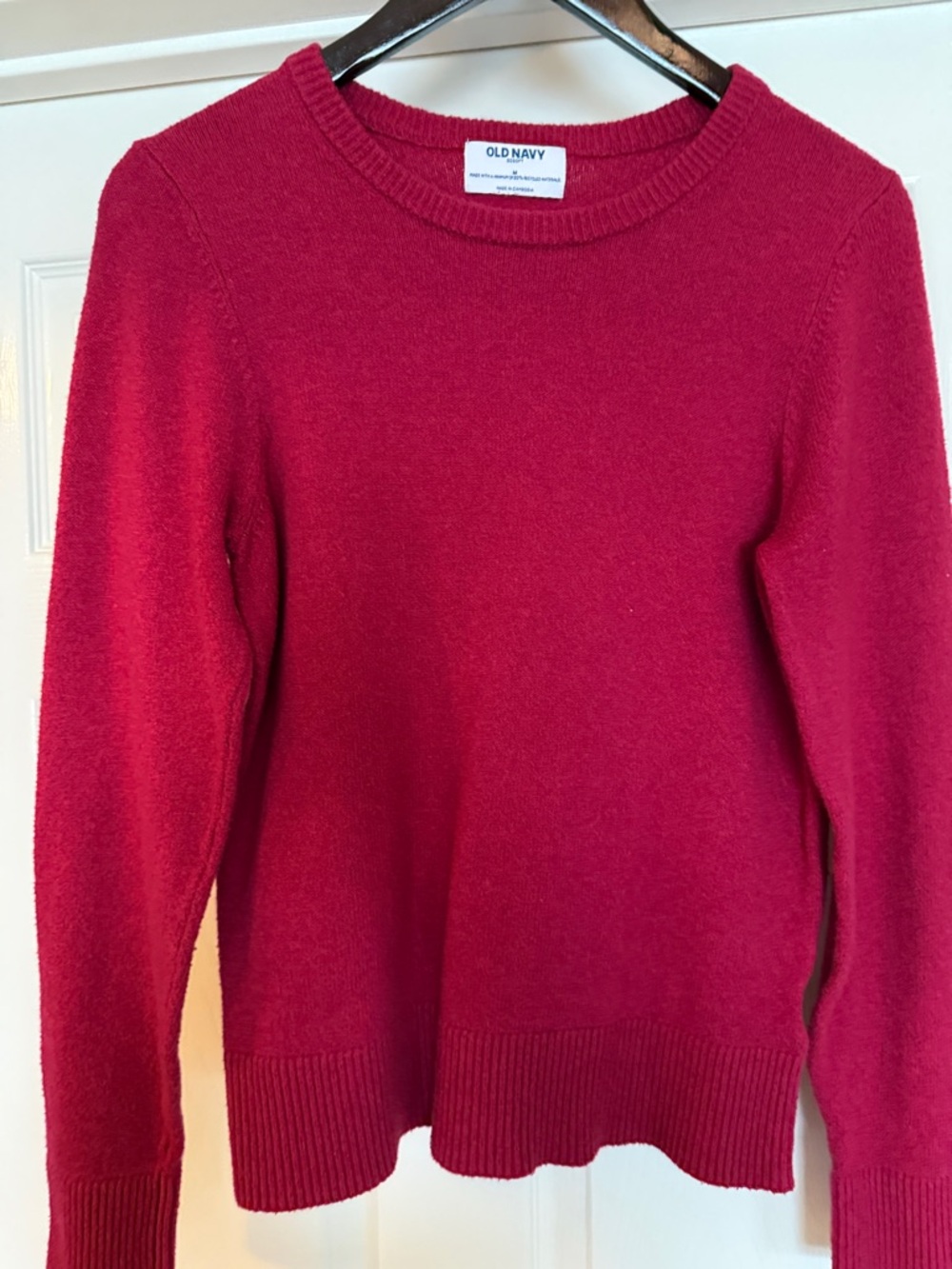 Old Navy Women's Crewneck Sweater in Berry Red